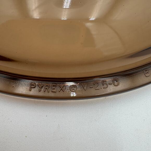Vintage Pyrex Visions Amber V-2.5-C Lid Only Fits 8" Pot - Picture 3 of 5